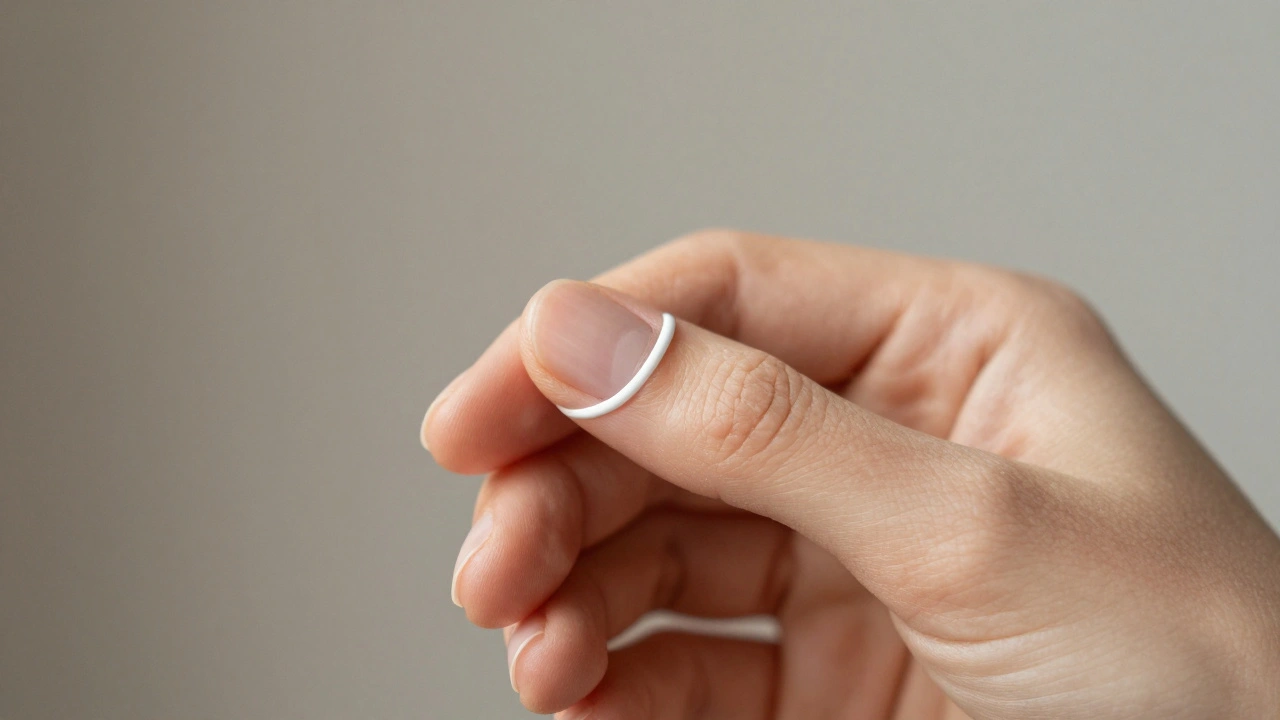 Co znamená kroužek v manikúře? Všechny významy a jak je číst