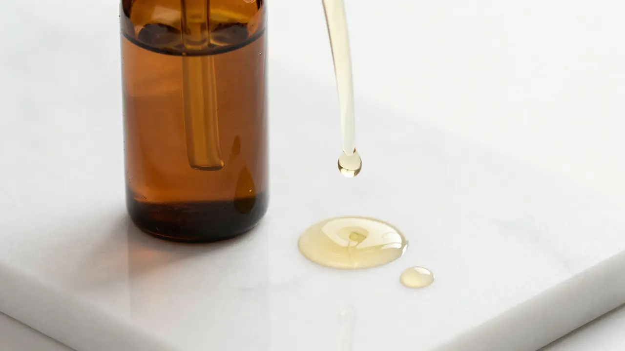 Jaký je nejlepší olej na pleť? Kompletní průvodce podle typu pleti